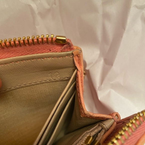 authentic PRADA Wallet Around Leather - Picture 14 of 16